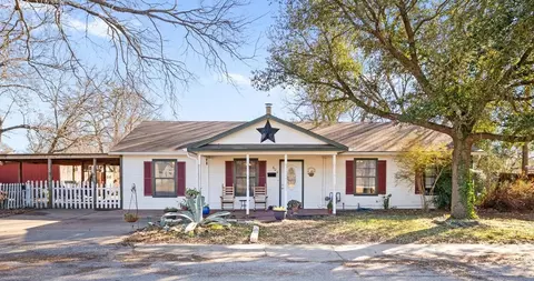 600 Pridmore St, Kaufman, TX 75142