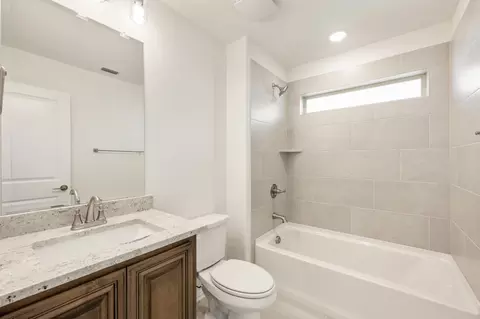 Bath - 8912 Cisco Dr, Argyle, TX 76226 photo 6 of 6