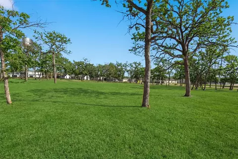 204 Kate Ct, Copper Canyon, TX 76226 photo 5