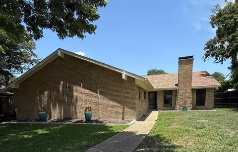 7 Yale Cir, Richardson, TX 75081