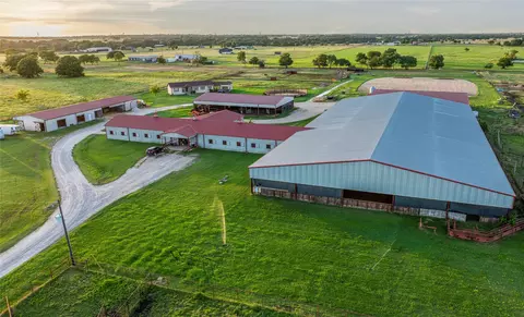 1461 Hog Town Rd, Collinsville, TX 76233
