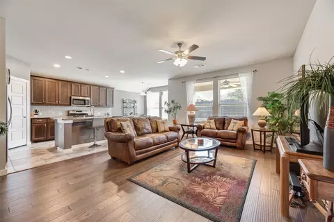616 Forefront Ave, Celina, TX 75009