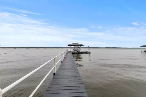 250 Whispering Oaks Trl, Payne Springs, TX 75156