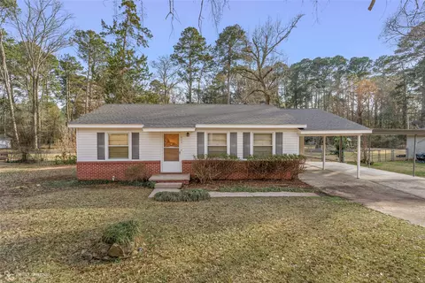 1843 Hollyhock Dr, Shreveport, LA 71118
