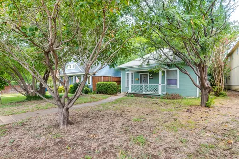 904 Haines Ave, Dallas, TX 75208