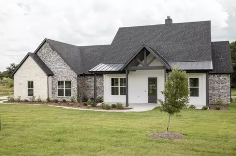 3094 Willow Rd, Celeste, TX 75423