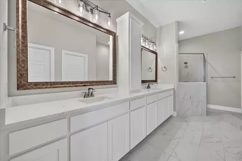 Bath - 462 Creekside, Haslet, TX 76052 photo 1 of 5