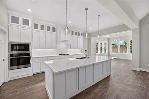 Kitchen - 462 Creekside, Haslet, TX 76052 photo 2 of 3