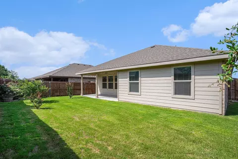 Exterior - 704 Christopher Dr, Cleburne, TX 76033 photo 4 of 4