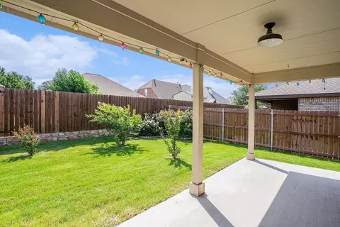 Exterior - 704 Christopher Dr, Cleburne, TX 76033 photo 3 of 4