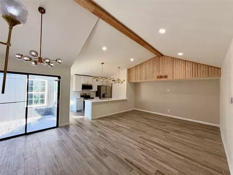 2431 Limestone Dr, Arlington, TX 76014