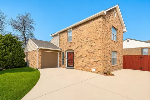3136 Harbinger Ln, Dallas, TX 75287