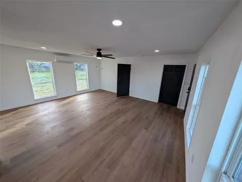 539 W Lake Dr, Hamlin, TX 79520 photo 5