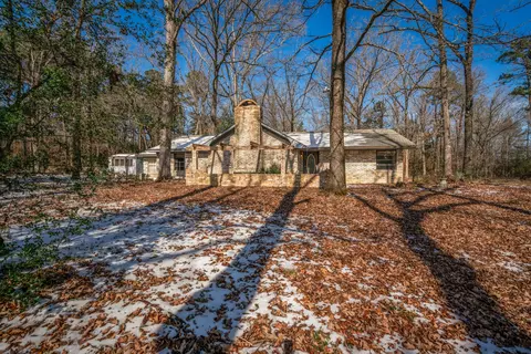 946 Cr 1577, Hughes Springs, TX 75656