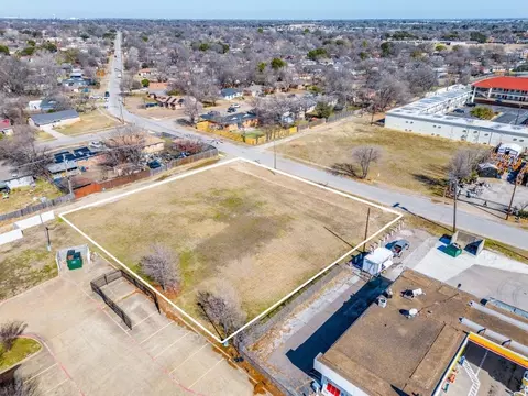 1 Hyde Park Dr, Mesquite, TX 75150