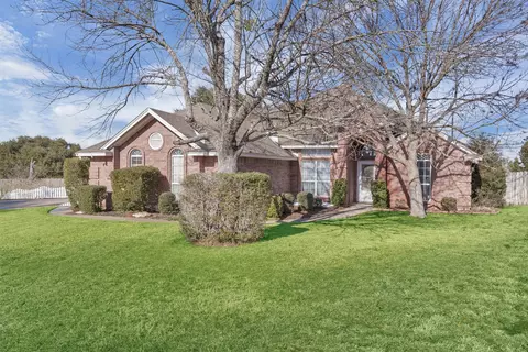 3911 Bonita Ct, Granbury, TX 76049