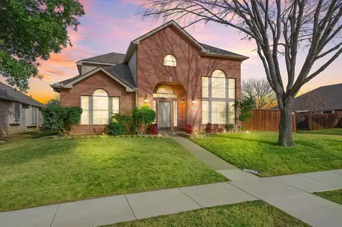 3932 Valez Dr, Carrollton, TX 75007