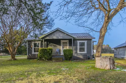 4606 Oak Grove Rd, Ennis, TX 75119