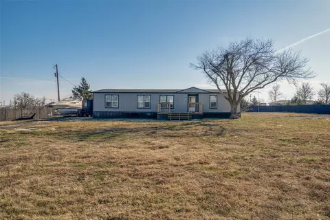 257 Burkett Ln, Royse City, TX 75189