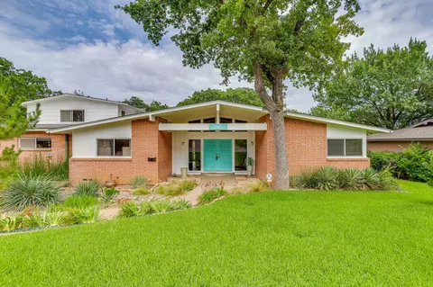 1525 Jenson Rd, Fort Worth, TX 76112