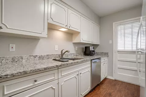 7929 Royal Ln #206, Dallas, TX 75230