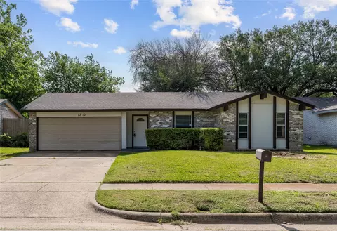 1310 Willowbrook St, Lancaster, TX 75134