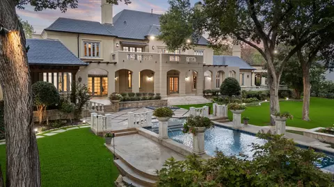 4505 Tour 18 Dr, Flower Mound, TX 75022