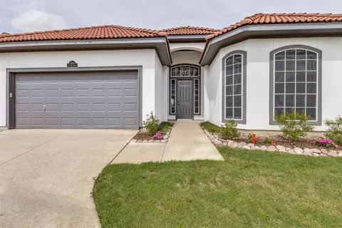2800 Saratoga Dr, Rockwall, TX 75087