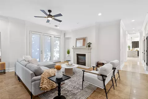 6615 Bandera Ave #1A, Dallas, TX 75225