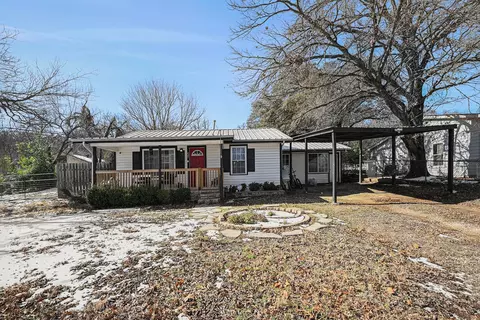 629 Alameda Rd, Azle, TX 76020