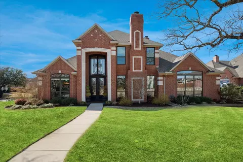 112 Woodglen Ct, Southlake, TX 76092