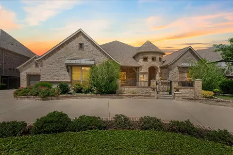 208 Saint Tropez Dr, Southlake, TX 76092