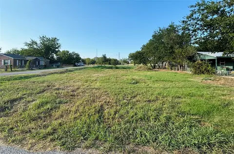 917 SE 13th Ave, Mineral Wells, TX 76067