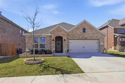 3223 Hunters Glen Dr, Aubrey, TX 76227