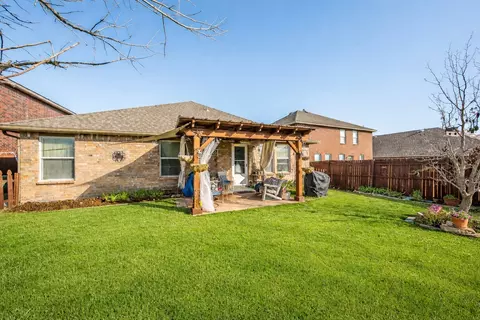 2300 Horseback Trl, Fort Worth, TX 76177