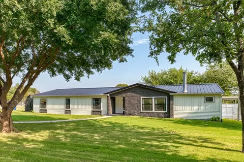 1228 Linville Ln, Weatherford, TX 76086