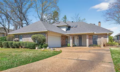 10090 Chenier Pt Pointe Pointe, Shreveport, LA 71106