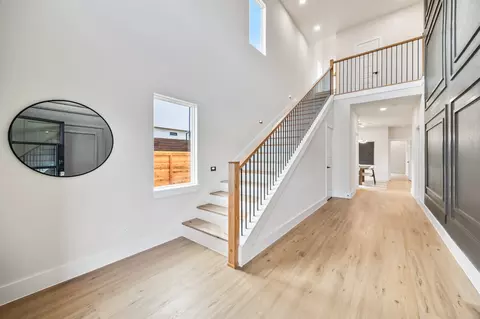 Entry Way - 1503 Doyle Ave, Dallas, TX 75203 photo 1 of 2