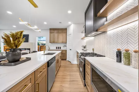 Kitchen - 1503 Doyle Ave, Dallas, TX 75203 photo 1 of 4
