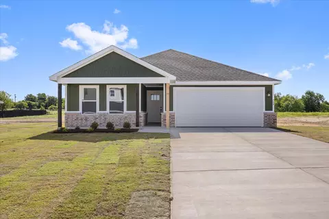 709 N Sycamore, Hico, TX 76457