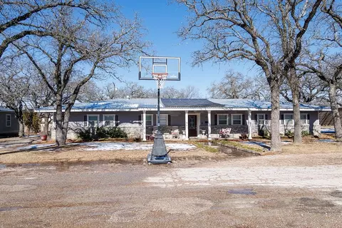 1308 W 14th St, Cisco, TX 76437