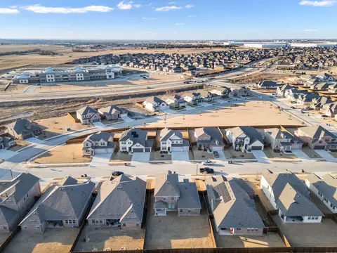 1308 Parkdale St, Forney, TX 75126