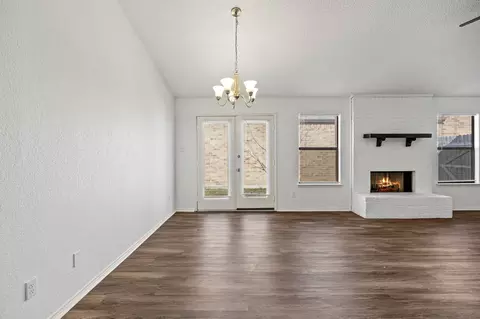 2713 Harvest Lake Dr, Irving, TX 75060