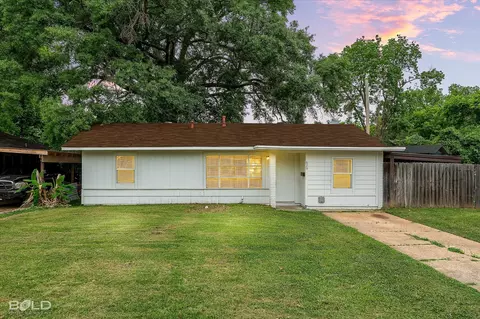 629 Garden St, Bossier City, LA 71112