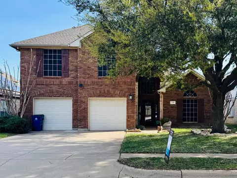 328 Tioga St, Burleson, TX 76028
