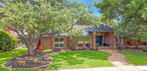 3921 Salem Ct, Plano, TX 75023