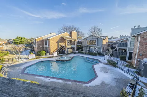 2733 Silver Creek Dr #205, Arlington, TX 76006