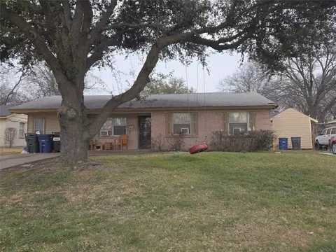 923 Edgedale Dr, Dallas, TX 75232