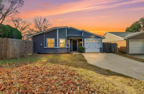 405 Justice St, Cedar Hill, TX 75104