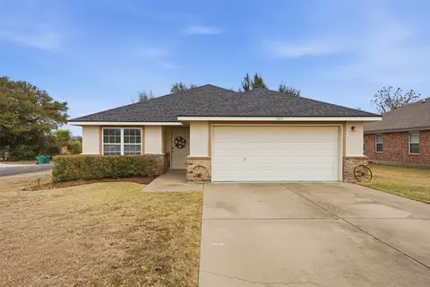 600 Apple Cross Ct, Robinson, TX 76706